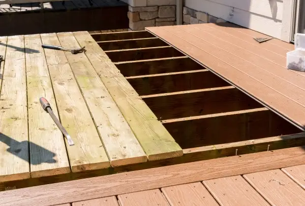 Help! Plastic Wood-X in deck looks TERRIBLE even after staining. : r/Home